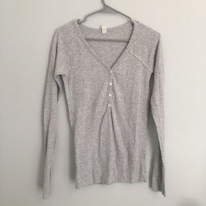 Old Navy long sleeve grey sweater.